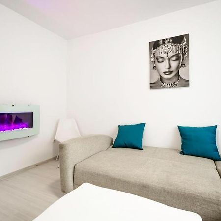 אראד Nice Apartament מראה חיצוני תמונה